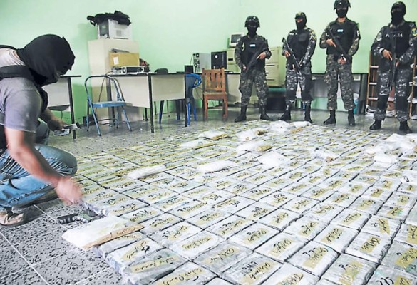 Incautan 378 kilos de cocaína en un cabezal en San Pedro Sula