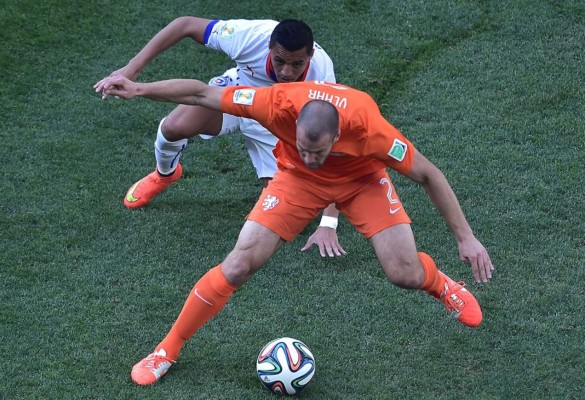 Holanda vence a Chile y espera al que será su rival en octavos