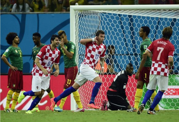 Croacia golea a Camerún y se jugará con México el pase a octavos
