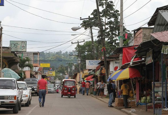 Crece el comercio en Santa Cruz de Yojoa