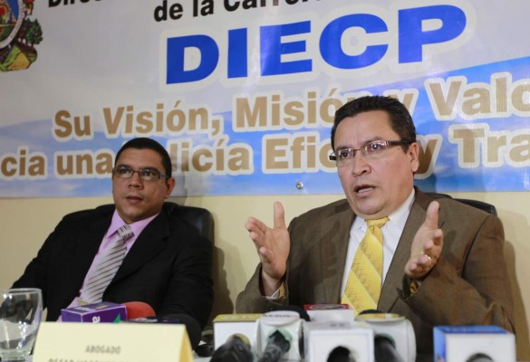 Agencia Técnica requisa expedientes de policías y oficiales en poder de la DIECP