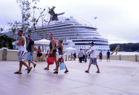 Turismo en Honduras con meta de $770 millones