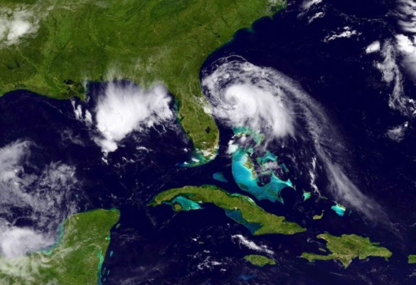 Tormenta Arthur pasará esta noche al este de la costa norte de Florida