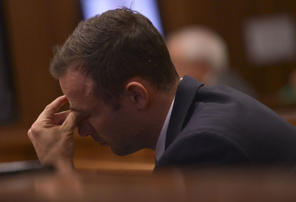 La Policía contradice a Pistorius al negar que llevase prótesis en el crimen