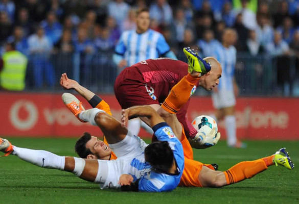 Real Madrid vence al Málaga y continúa líder en España