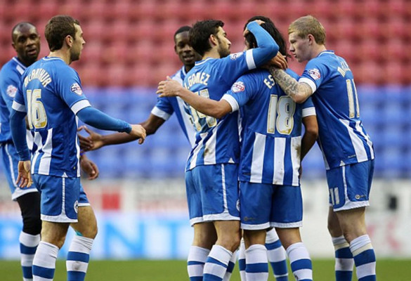 Roger Espinoza golea en empate del Wigan