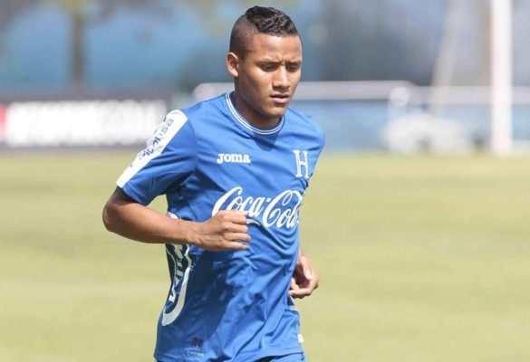 Luis Garrido queda al margen del entrenamiento de playa