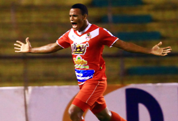 Rony Martínez suena en la Liga Deportiva Alajuelense