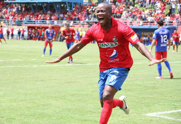 Infantería hondureña del Municipal a la espera de Rambo