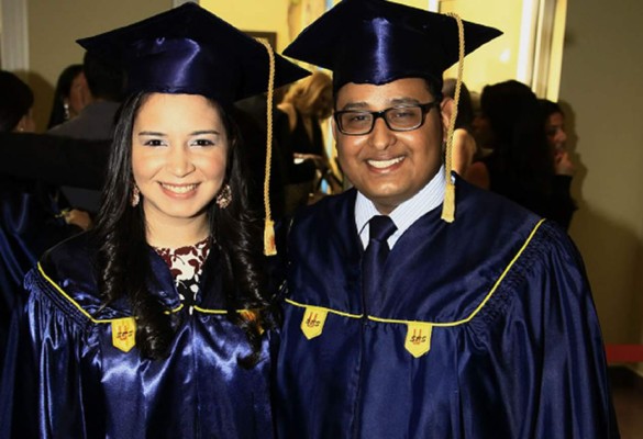Aplausos por los graduados de la Universidad de San Pedro Sula