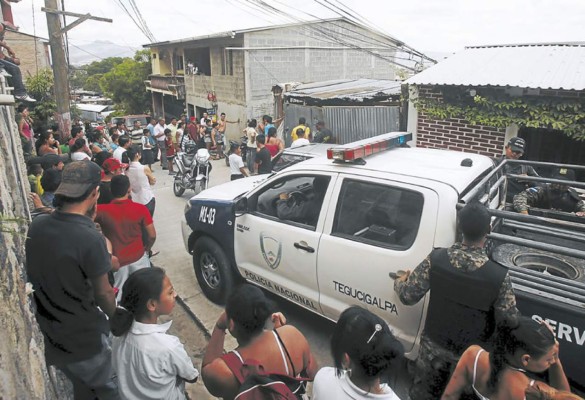 Matan a tres hombres al interior de un taller de motocicletas en Tegucigalpa