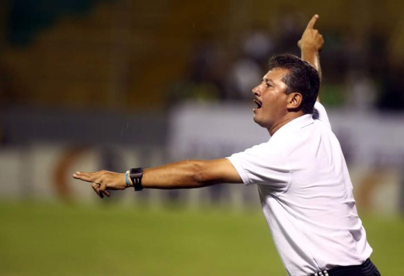 Real Sociedad separa al técnico Mauro Reyes