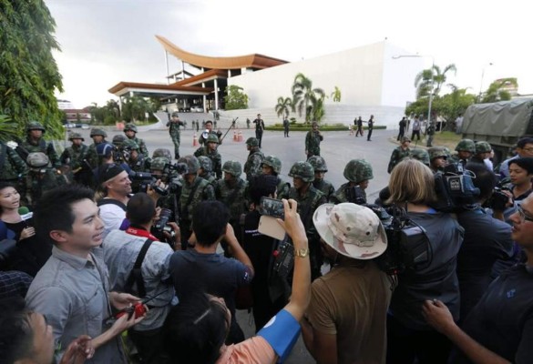 Ejército suspende la Constitución en Tailandia tras golpe de Estado