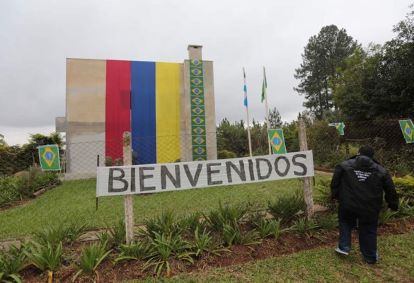 Rueda esconde sus armas pensando en Honduras