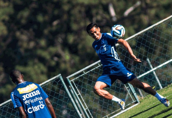 Honduras entrena a puerta cerrada antes de ir a Porto Alegre