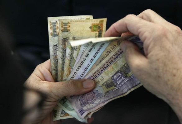 Icefi advierte disparo del gasto al cierre de 2014