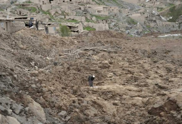 Más de 2,000 muertos por un deslave en Afganistán
