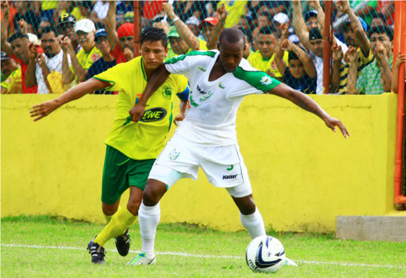 Parrillas One logra primer triunfo en Tela goleando al Platense