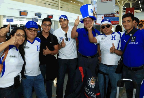 Cientos de hondureños se marchan a Brasil para apoyar a la Selección