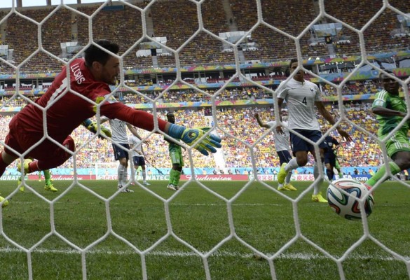 Francia clasifica a cuartos al vencer a una aguerrida Nigeria