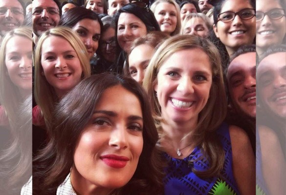 Salma Hayek debuta en las redes sociales