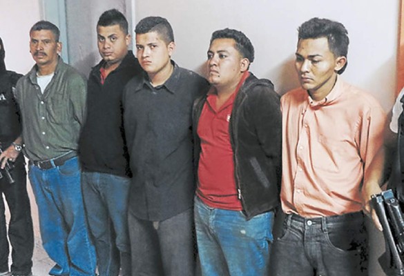 Sacan de su casa a tres hombres y los matan en Tegucigalpa
