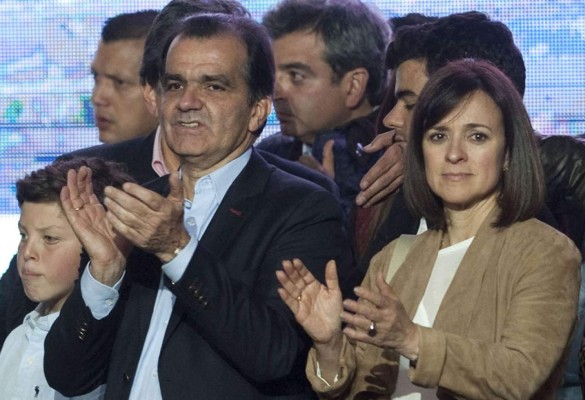 Zuluaga reconoce su derrota y felicita al presidente Santos