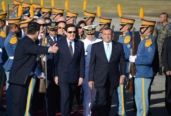 Presidente de Taiwán llega a Honduras para la toma de posesión de Hernández