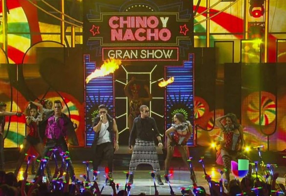Enrique Iglesias y Romeo Santos grandes ganadores de los Premios Juventud
