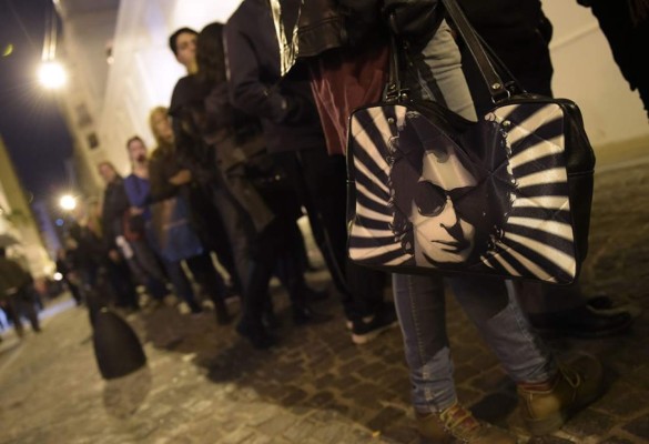 Argentina despide en duelo colectivo al ícono del rock Gustavo Cerati