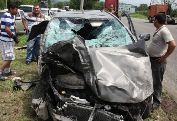 Chofer de rastra muere en un brutal accidente en el norte de Honduras