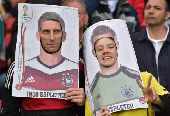 Ozil fulmina a Argelia y consolida el pase a cuartos de Alemania