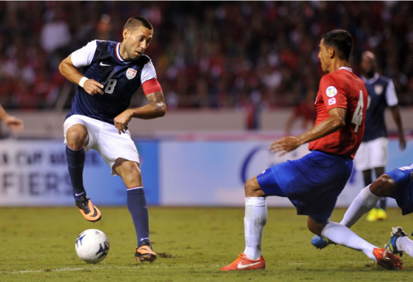 Costa Rica es líder de la hexagonal tras superar a Estados Unidos