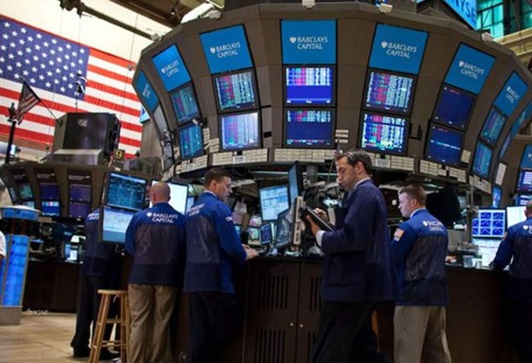 Con la mejora económica de EE.UU., el Dow Jones pasa los 17.000 puntos