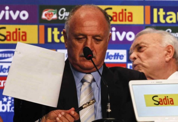 Scolari excluye a Robinho, Kaká y Ronaldinho de la selección brasileña