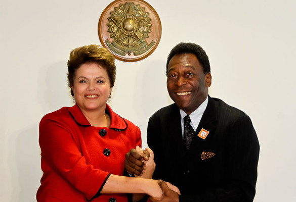 Pelé pide a los brasileños que protesten después del Mundial