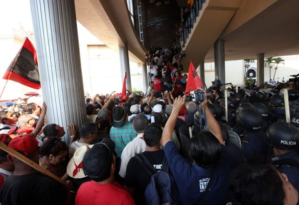 Mauricio Oliva llama a un cambio de actitud a diputados de Libre
