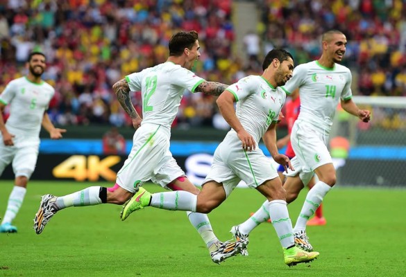 Argelia golea a Corea del Sur y sigue soñando con los octavos