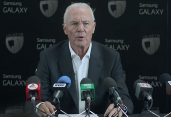 Vídeo: ¿Podrán Messi y Ronaldo salvarnos de una invasión extraterrestre?