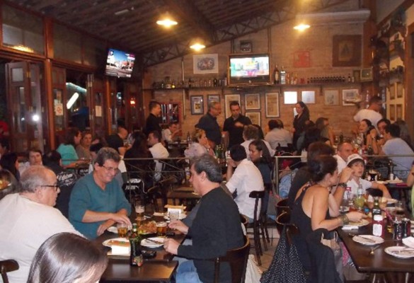 Bares de Brasil facturan $5,500 millones