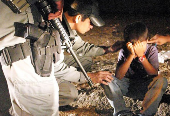 Llegan 94 menores deportados a Honduras