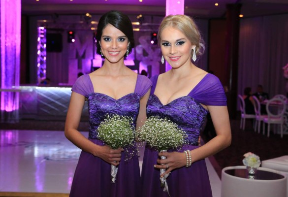 Emoción que los novios celebraron