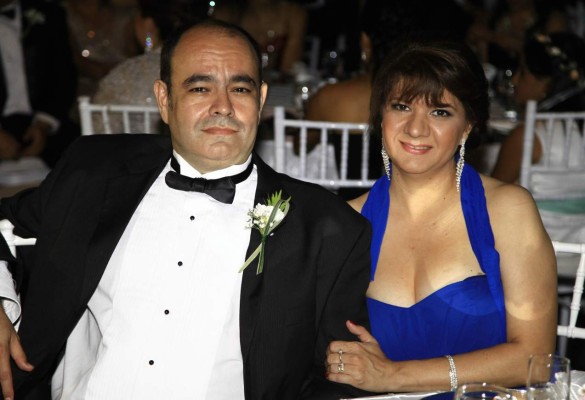 Brenda Díaz y Juan Carlos Luna contraen nupcias