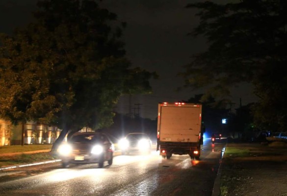 Más de 15,000 lámparas faltan en alumbrado público de San Pedro Sula