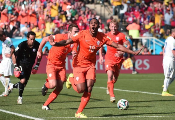 Holanda vence a Chile y espera al que será su rival en octavos