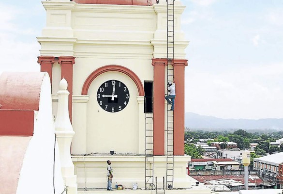 Iglesia Católica necesita L2 millones para catedral de San Pedro