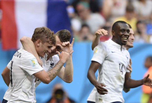 Francia clasifica a cuartos al vencer a una aguerrida Nigeria