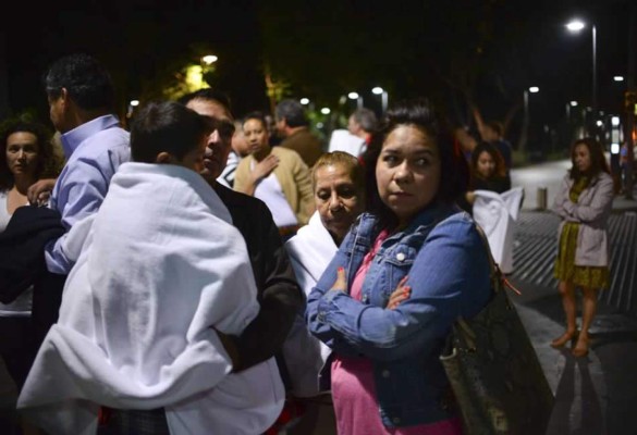 Fuerte sismo de 6.0 grados sacude sur y centro de México