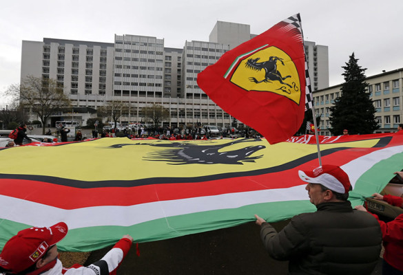 Familiares, amigos y seguidores acompañan a Schumacher en su cumpleaños