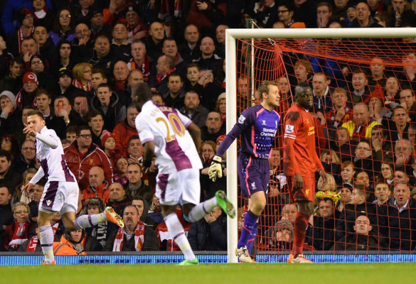 El Liverpool deja escapar dos puntos en casa ante el Aston Villa